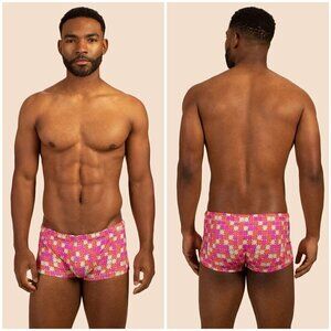 MR TURK by TRINA TURK Sorrento Swim Trunk - Sunrise Squares Swim Knit Small NWT